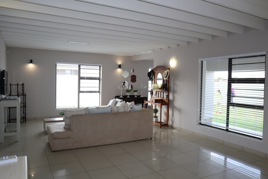 4 Bedroom Property for Sale in Fountains Estate Eastern Cape